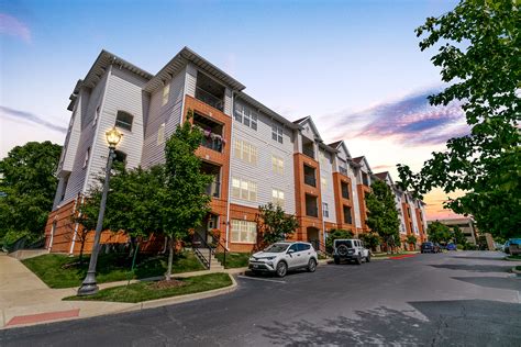 kirkwood station plaza apartments